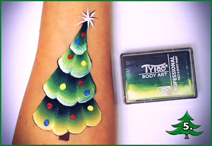 Karácsonyfa megfestése lépésről-lépésre TyToo csíkos arcfestékkel