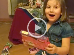 Így örültek a TyToo csillámtetoválás csomagjainak a gyerekek karácsonykor! [VIDEÓK]